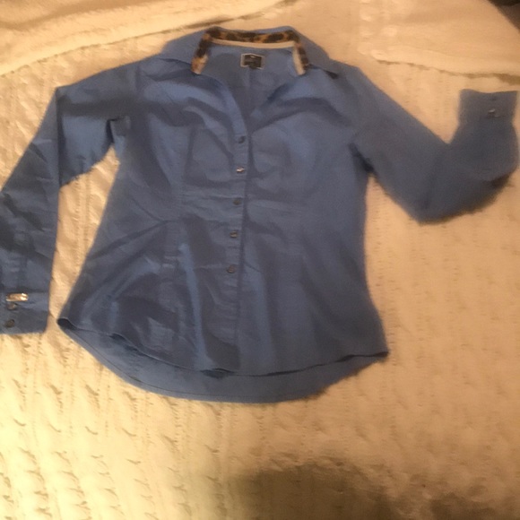 Express The Essential Shirt - Picture 2 of 6